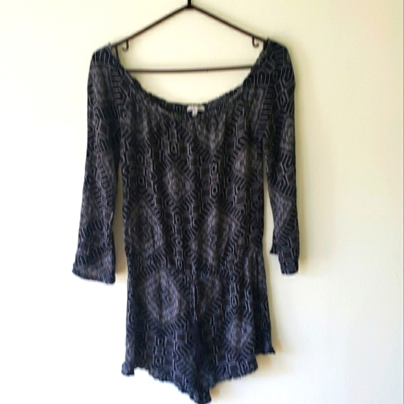 Charlotte RUSSE BLACK AND GREY ROMPER JUMPSUIT SIZE SMALL - Picture 1 of 15